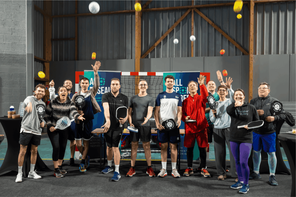 sportifs et entrepreneurs souriants